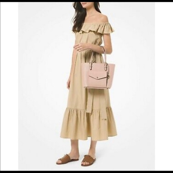 Michael Kors Jet Set Leather Pocket Tote - Picture 2 of 4